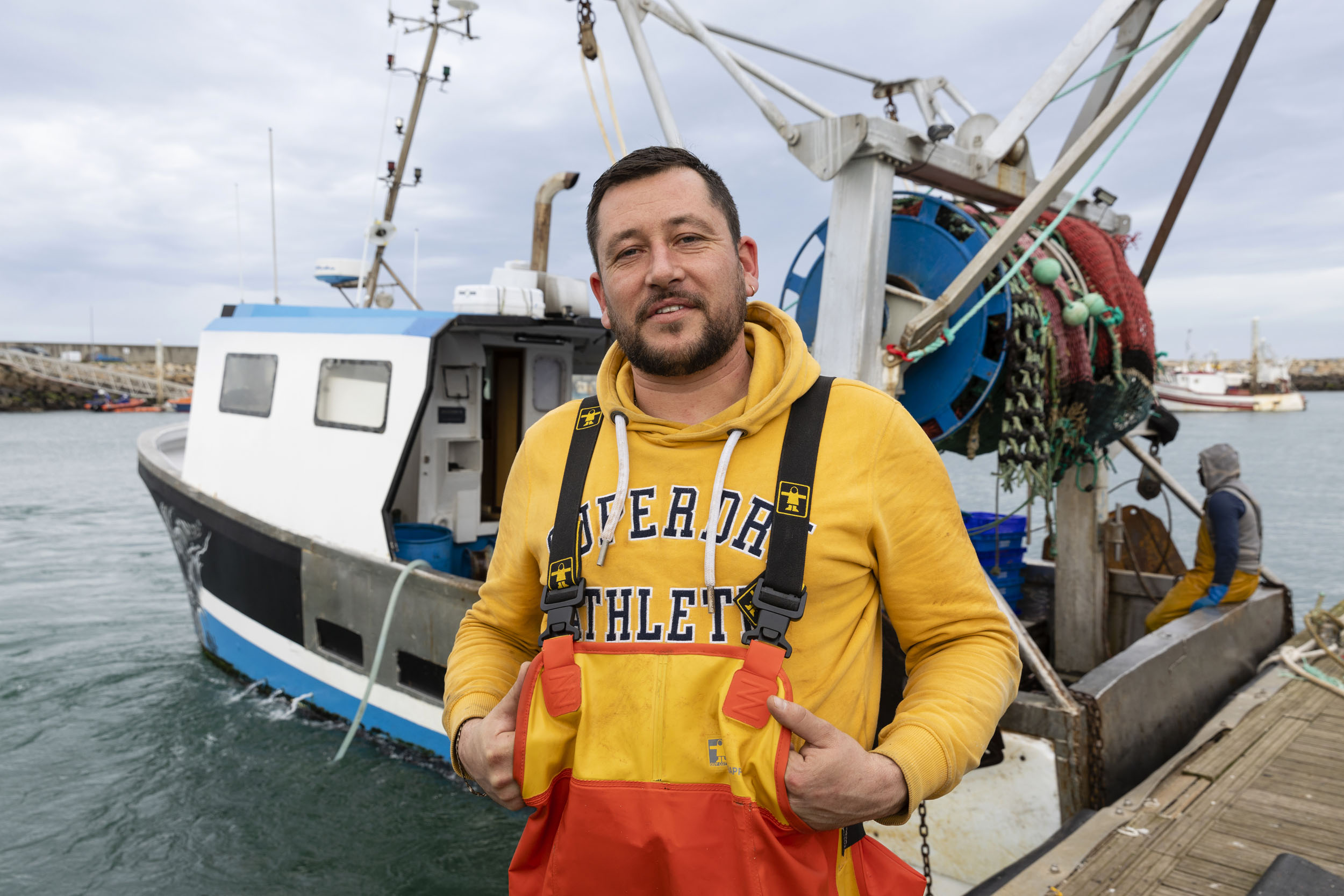 Photo de portrait d'un pêcheur. Portrait métier réalisé à St-Quay-Portrieux, Bretagne. Reportage commandé par la société Cerfrance.